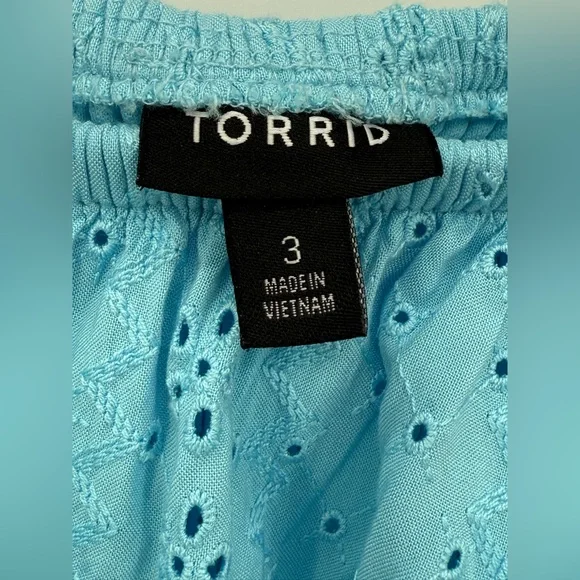 Torrid Maxi Eyelet Strapless Smocked Bodice Dress Light Blue Size 3X - Picture 6 of 11